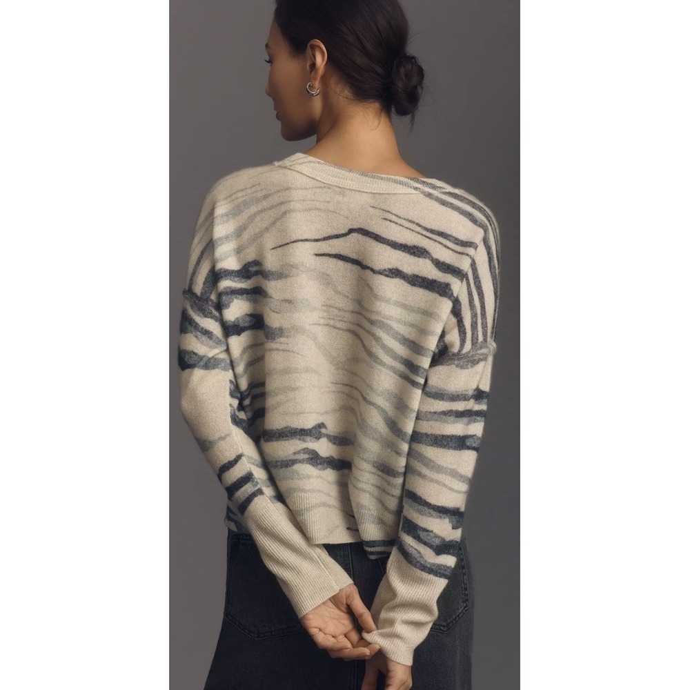 Pilcro Sweater Women's Multicolor 100% Cashmere Tiger Graphic Luxury Size Small‎ - Picture 2 of 13
